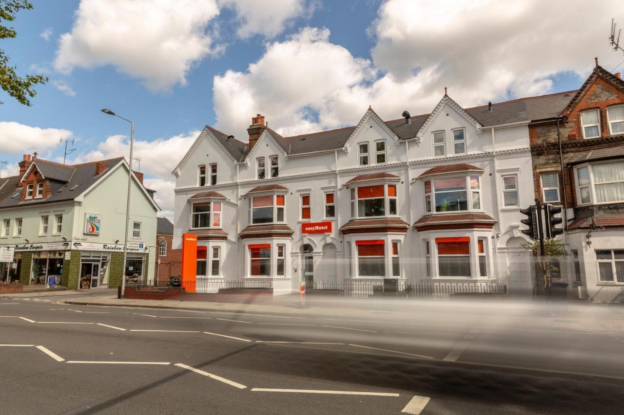 Easyhotel Reading Exterior photo